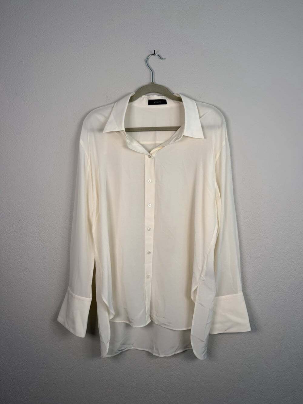 Joseph Joe Crepe de Chine Silk Blouse $685 Ivory Sz 44 Quiet Luxury Button Down